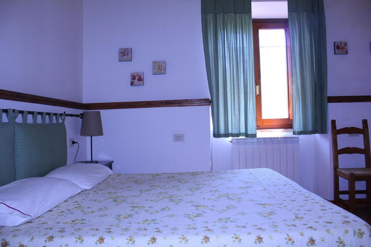 Bed and Breakfast Il Casolare Penna Exterior foto